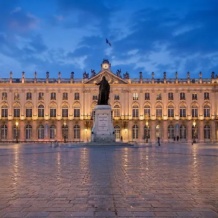 Le Petit Stan 15m2 1min De La Place Stanislas Appartement Nancy